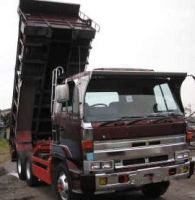 nissan lorry