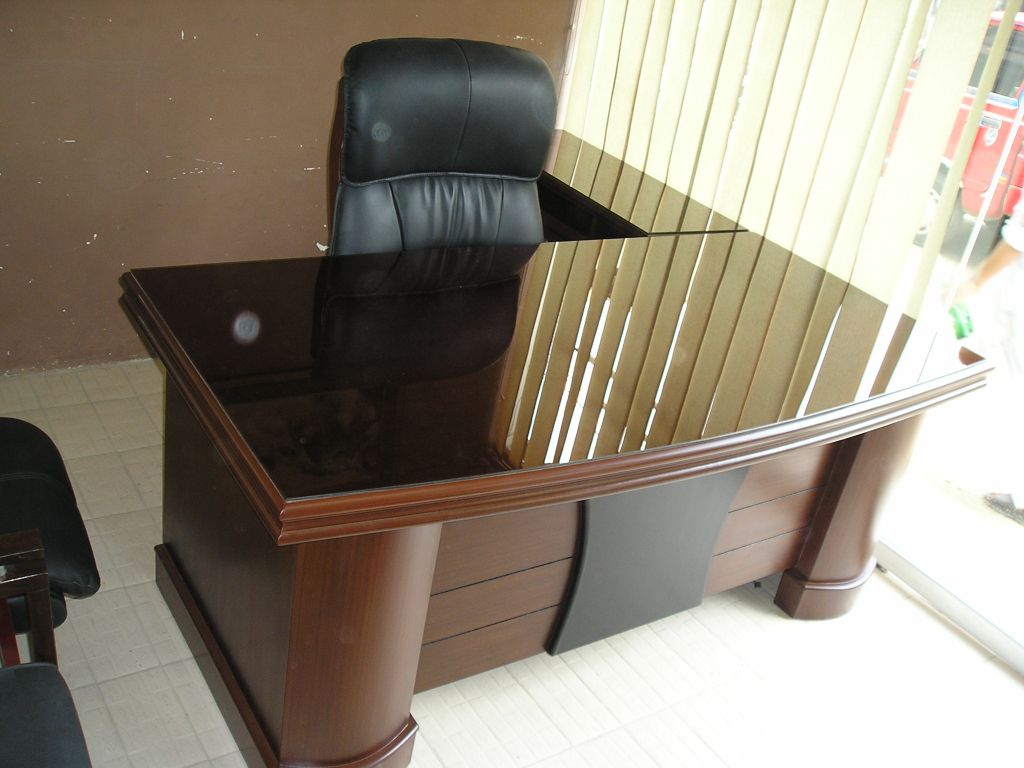 Buy Pakistani Office Table, Executive Tables, Executive Chairs