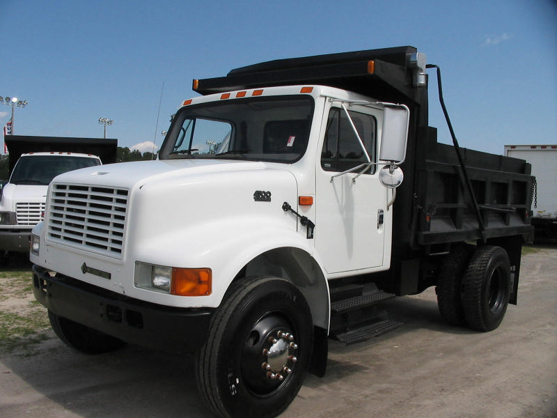 INTERNATIONAL DUMP TRUCK, 2000 By McElveen GMC Chevrolet Trucks, USA