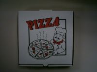 Белая коробка пиццы