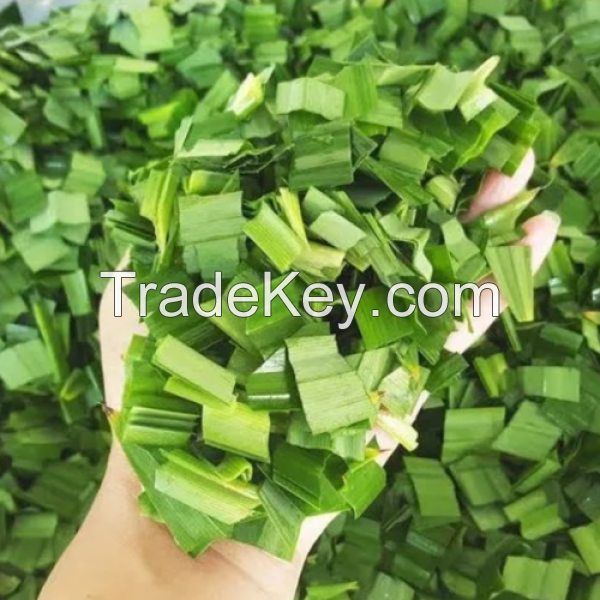 PLANT-BASED FRAGRANT LEAF / PANDAN ESSENCE / DRIED FORM