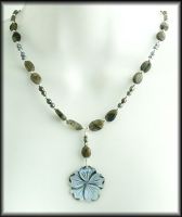 Labrodite &amp; ожерелье цветка перлы