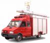 Пожарная машина - спасательное средство самолет-истребителя пожара