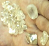 Неграненые алмазы и золото для надувательства