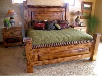 Деревянный комплект кровати