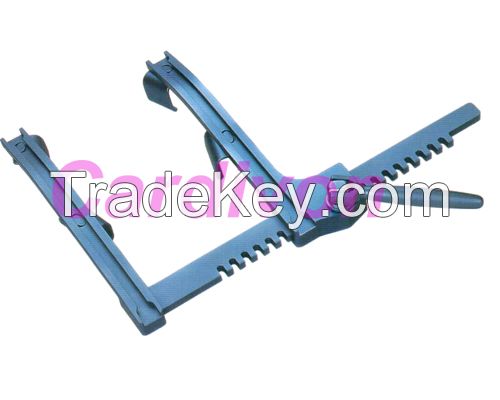 Heart Bypass, Thoracic Cardiovascular Surgical Instruments for More Sternal Retractor