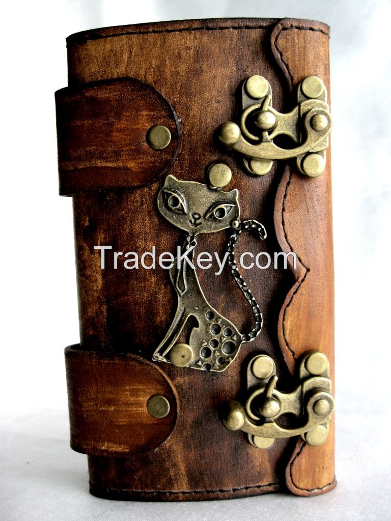 SELL HANDMADE LEATHER PHONE COVERS