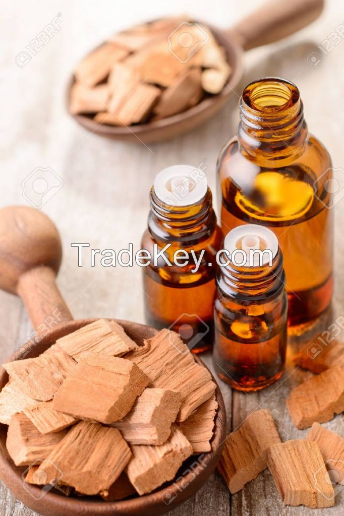 100% Pure natural sandalwood essential oil