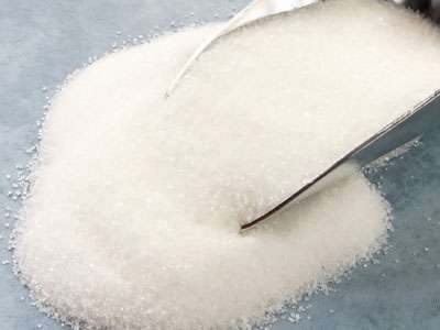 White granulated sugar