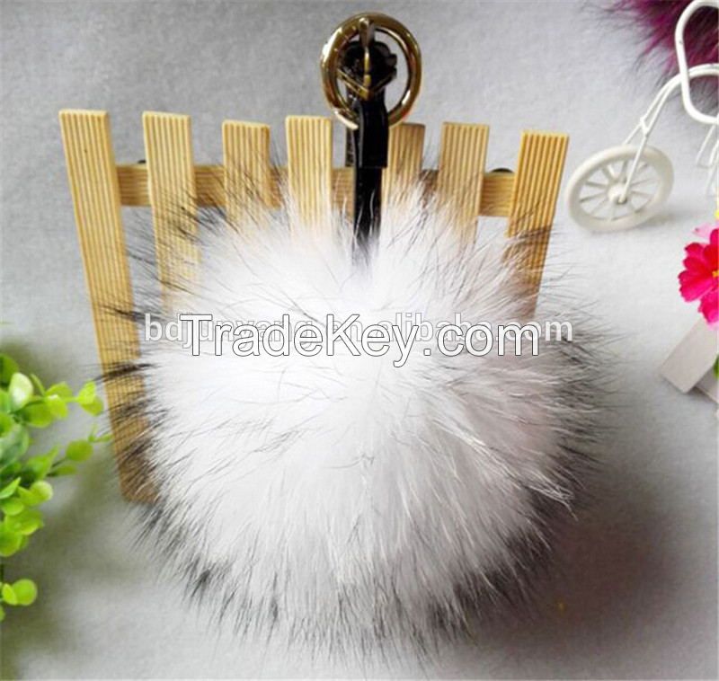 High quality fur ball king ring and bags  with pom poms raccoon ball keychain