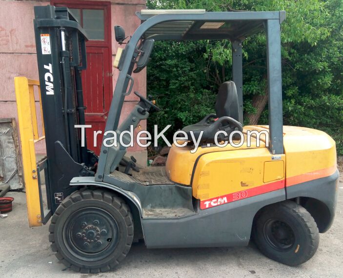 high quality used TCM FD 30 3T forklift, low hours second-hand original TCM 3T forklift, ready to work