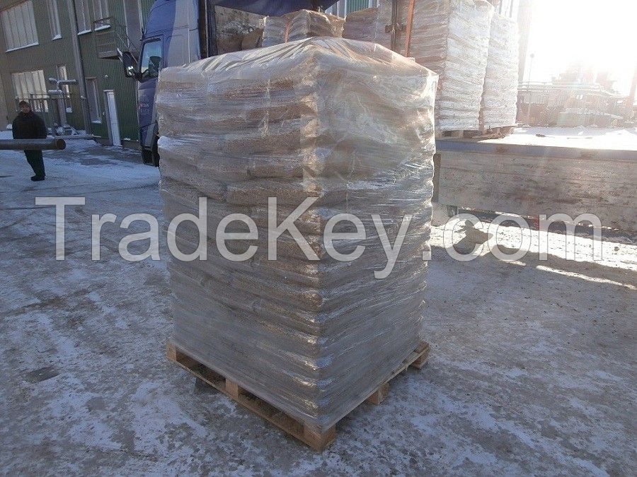 Quality wholesale EN plus-A1 6mm Fir, Pine, Beech wood pellets of 15kg bags
