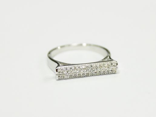 Charming cz stones sterling silver rings