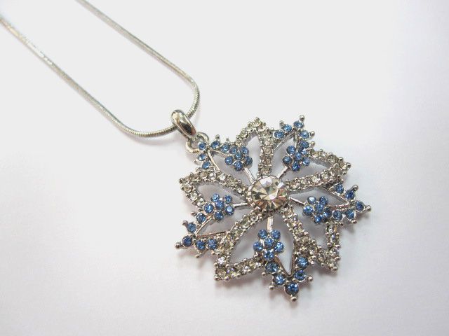 Light sapphire and crystal flower pendant necklace