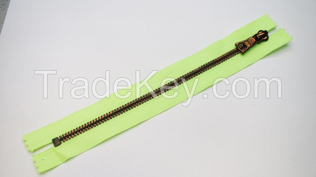 3# close ended metal zipper with special teeth