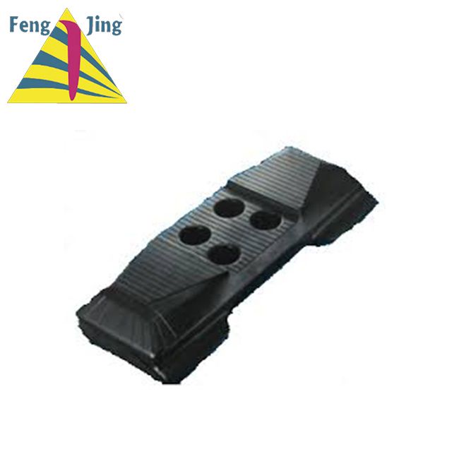 Excavator rubber track shoe pads