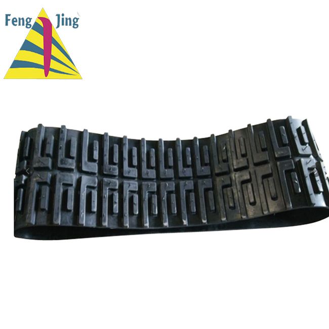 Snow vehicle rubber track