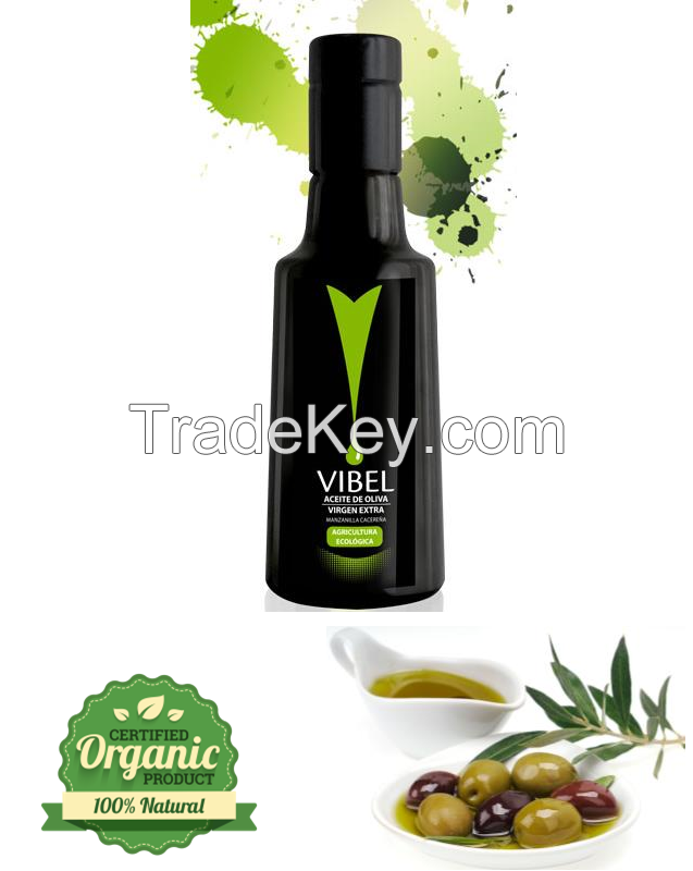 Olive Oil with with hints of green apple, tomato leaf and harmonious with bitter and peppery notes. 500 ML