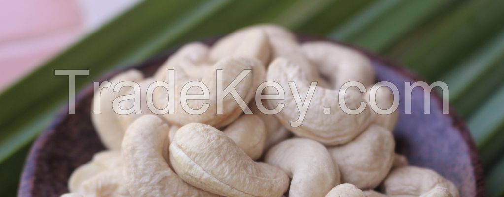 NATURAL BEANS -  CASHEW NUTS