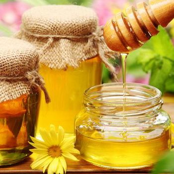 Bee natural homogenized honey