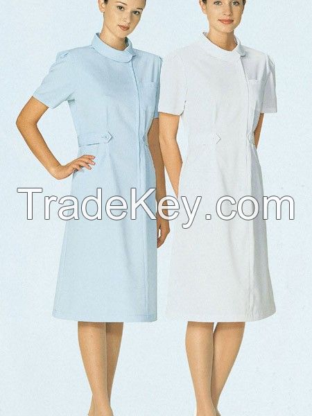 Nurse uniform with mid sleeve