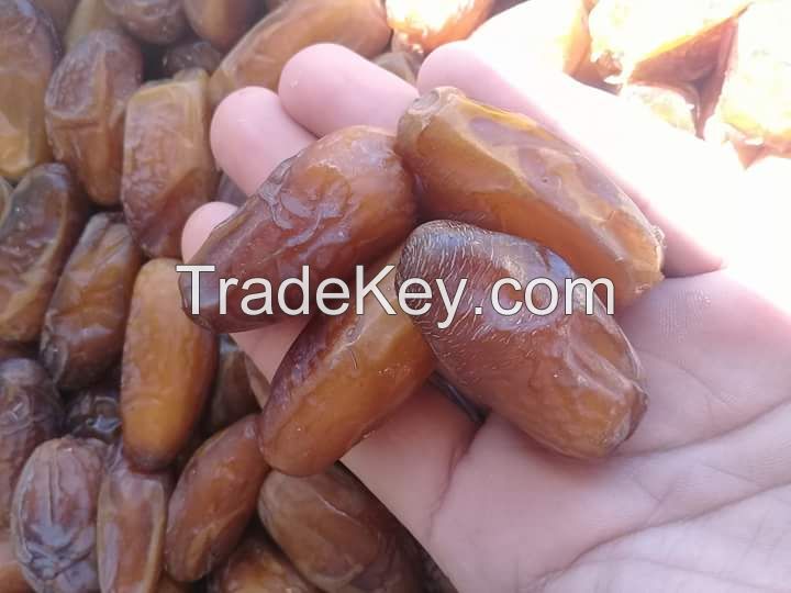 10% extra in quantity on Dates grade A , who sign with us a purchase contract before the end of 2017
