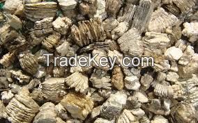 Raw vermiculite