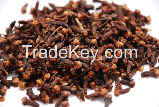 Cloves spices