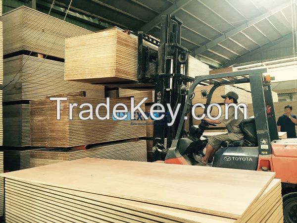 Various thickness commercial plywood