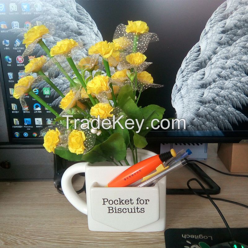 Multi Functional Biscuit Pocket Ceramic Mug