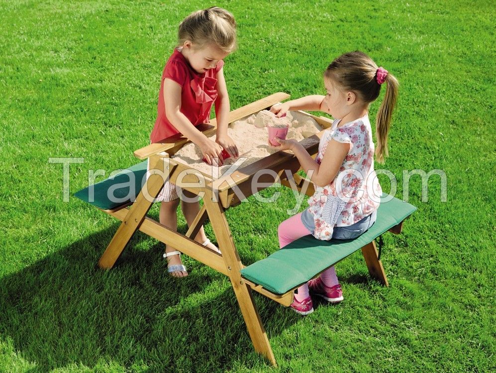 CHILDREN PICNIC BENCH WITH A SANDPIT