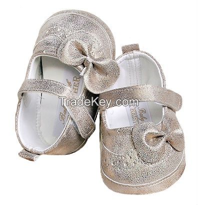 Soft sole babies shoes