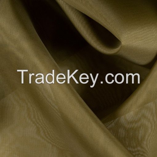 100% Mulberry Silk Fabric In Fur Green