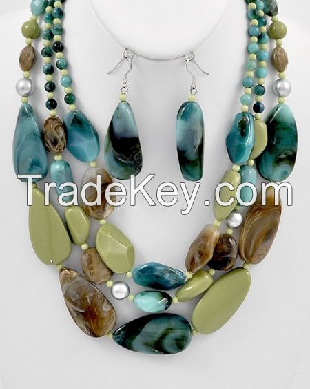 Glass beaded Fashion Necklace