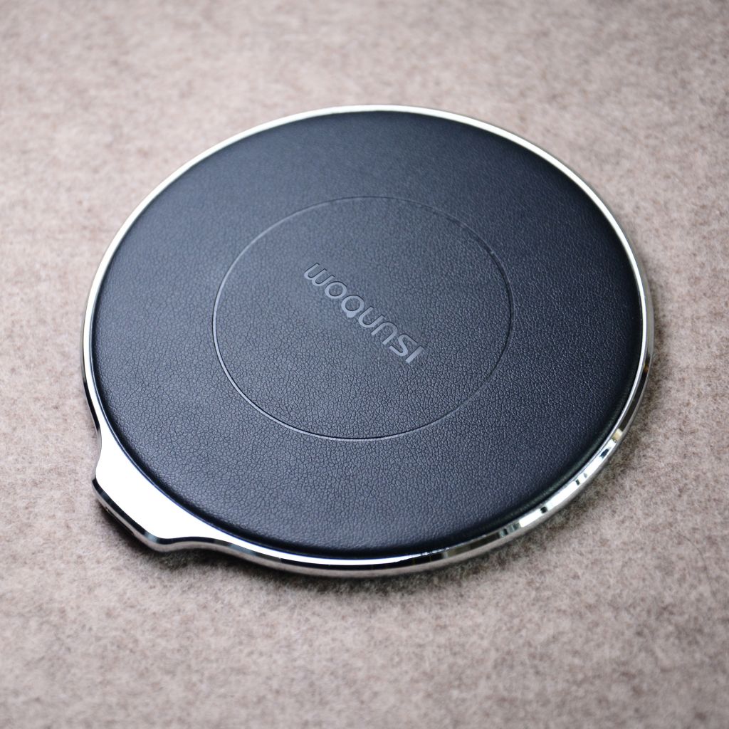 wireless charger for smart phone with wireless capabilities.