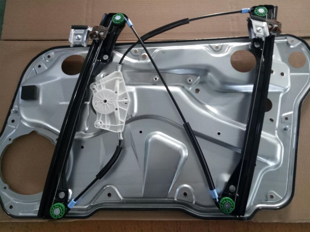 sell VW BORA '05  Electric window regulator