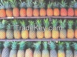 Pinaples and other friuts for sale