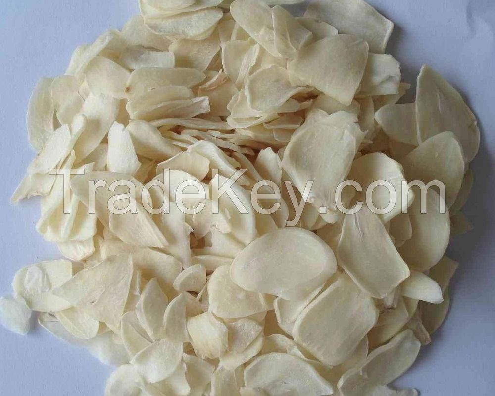 Dehydrated garlic flakes dried garlic flakes