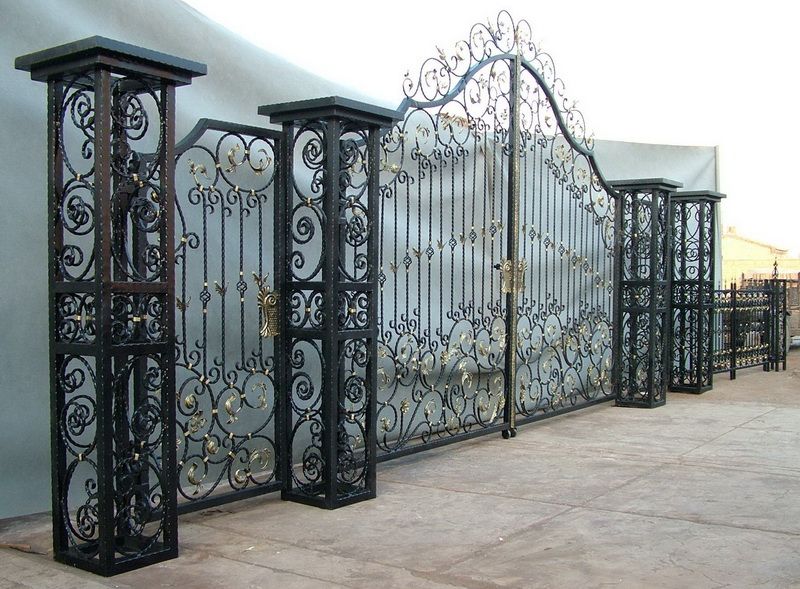 Good quality wrought iron driveway gate