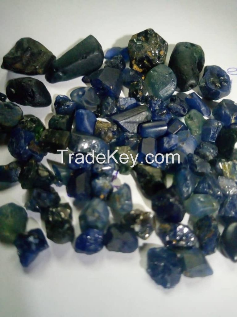 blue sapphire 100% natural rough/tourmaline