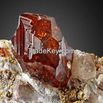 Manufacturer and exporter of Garnet