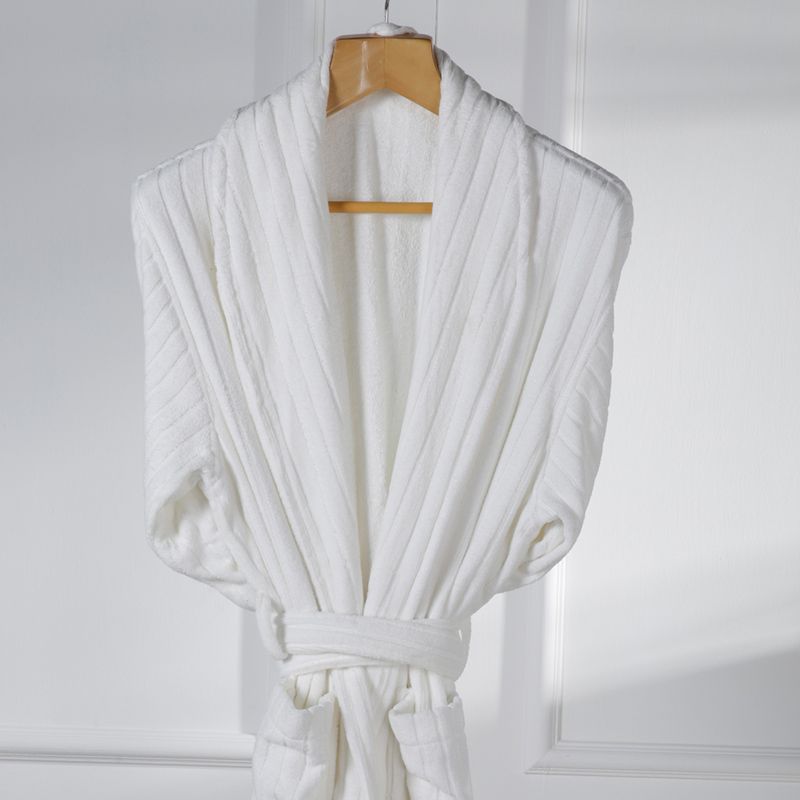 Eliya Wholesale Luxury 100% Cotton Embroidered Hotel Velour Bathrobe