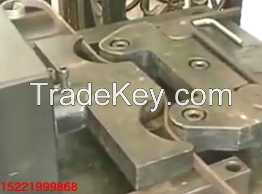 Metal bending machine