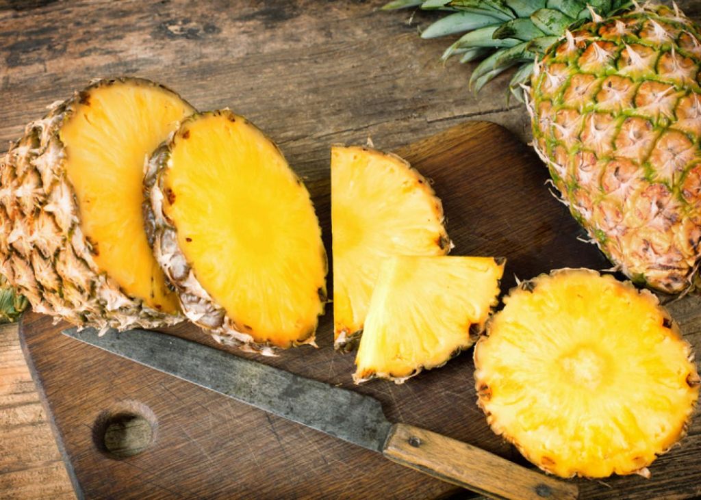 Sell Ugandan Pineapples