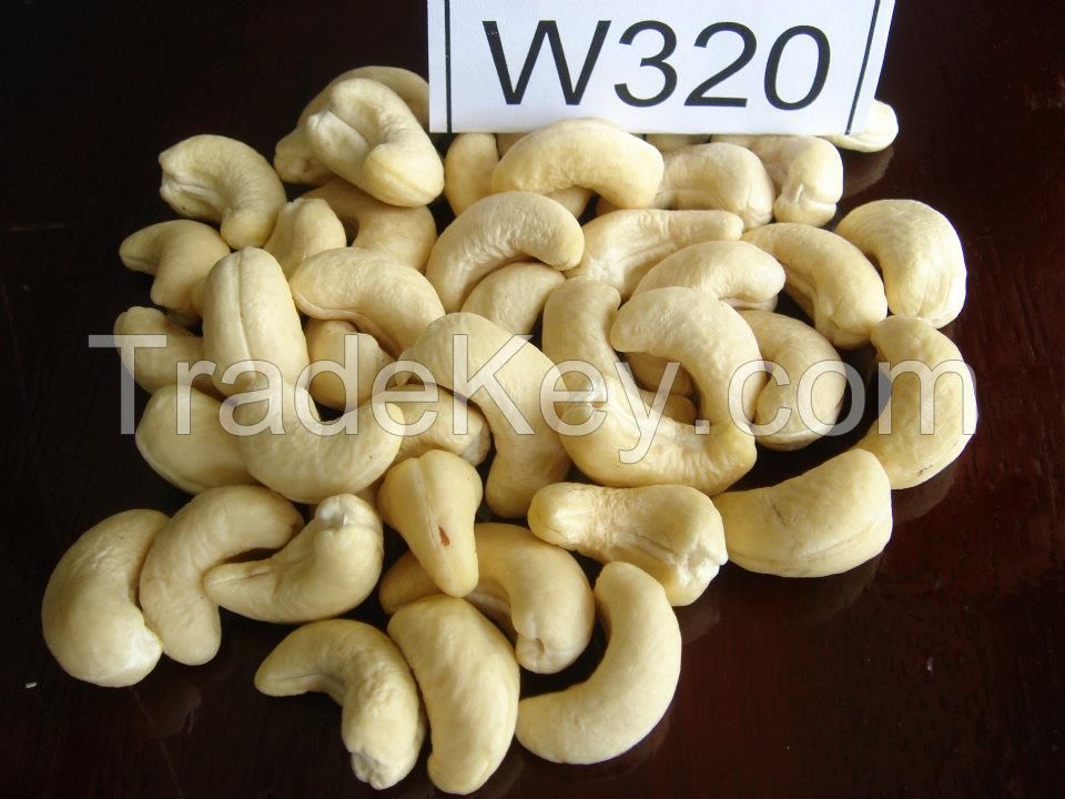 Selling cashew nuts
