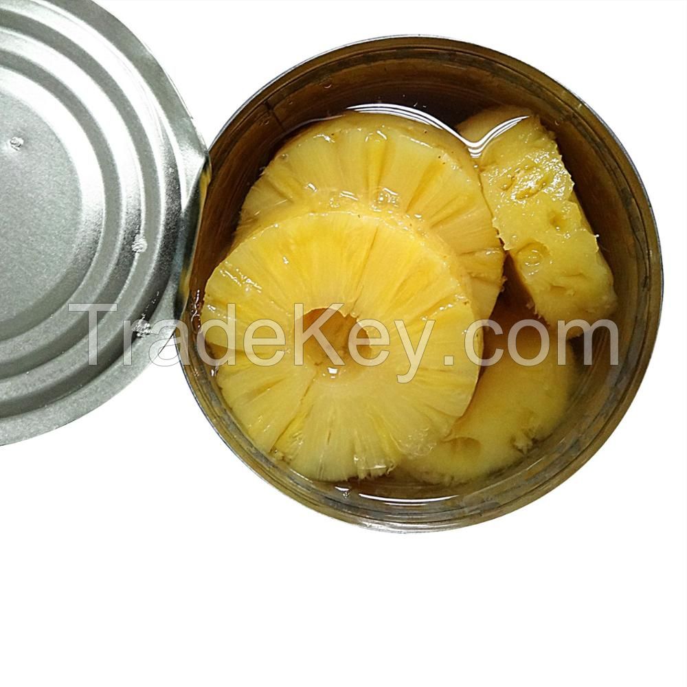 Canned pineapple