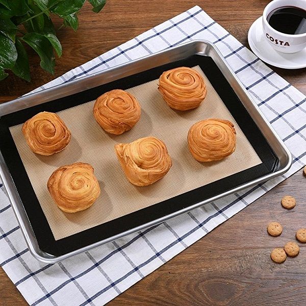 Anti slip silicone baking mat sheet with measurements FDA