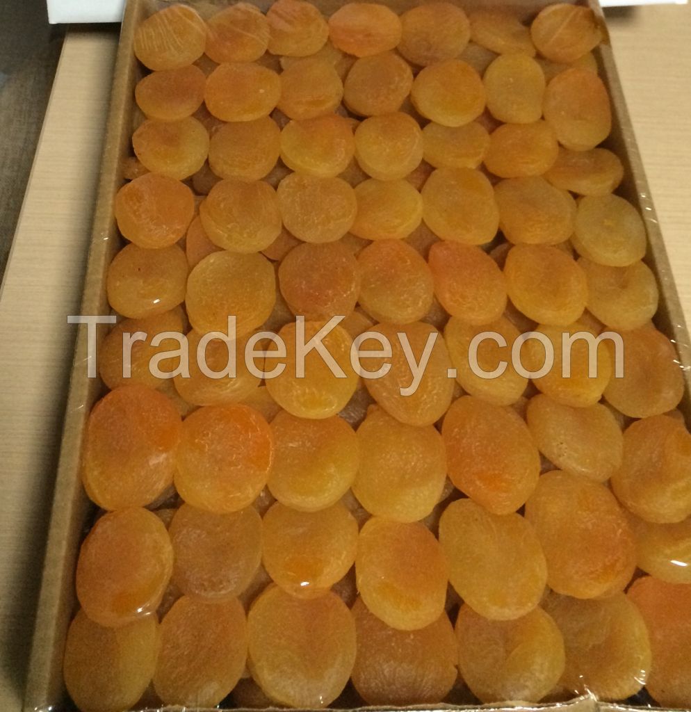 Dried apricots with seedless yellow apricots and preserved apricots