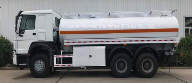 Sinotruk Howo 6x4 336hp 15, 000 liters Fuel Tanker Truck for Oil Transportation