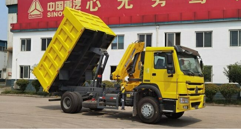 Sinotruk Howo 266hp 4x2 Dump Truck Mounted Crane 5 Ton Lifting Capacity SQZ105-3